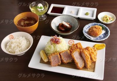 とんかつ田なか屋 LCワールド店