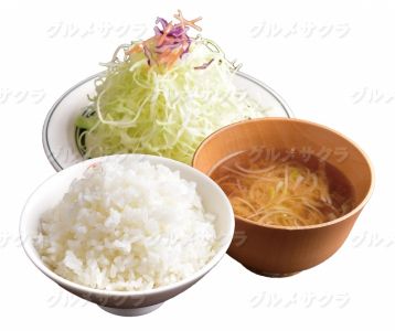 [学生とんかつ定食]ごはん・味噌汁・ キャベツ食べ放題!