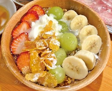 茜部店限定!人気のアサイーボウル!