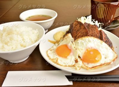 焼豚玉子定食 ※写真はダブル